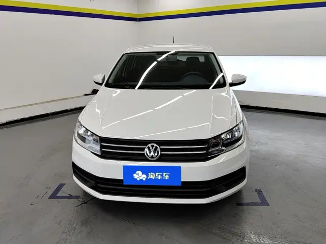 Volkswagen Santana — Фото автомобиля 2