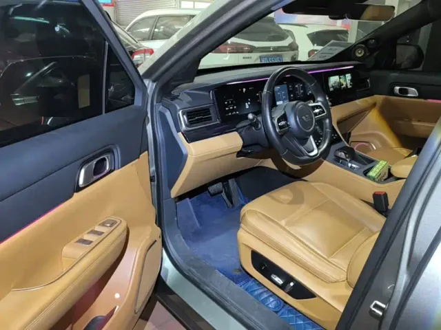 Li Auto ONE — Фото автомобиля 15