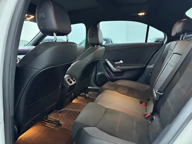 Mercedes-Benz A-Class — Фото автомобиля 8
