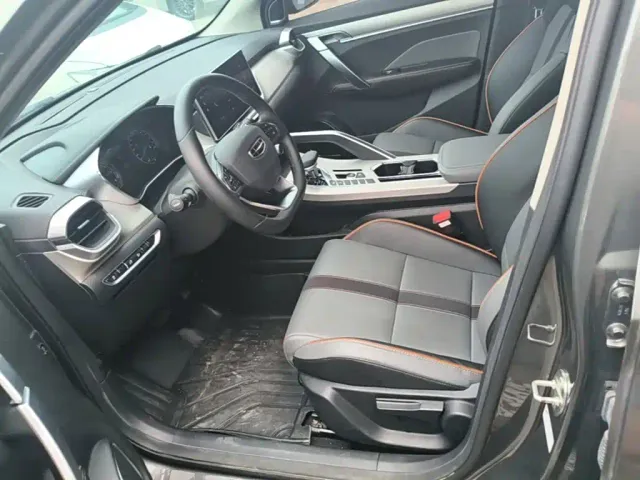Geely Binyue — Фото автомобиля 14
