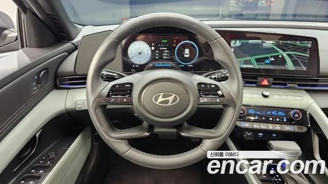 Hyundai Avante CN7 — Фото автомобиля 13