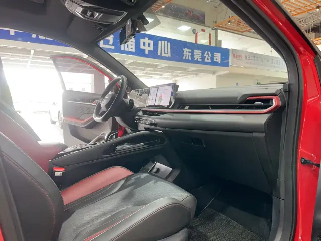 Geely Binyue — Фото автомобиля 21