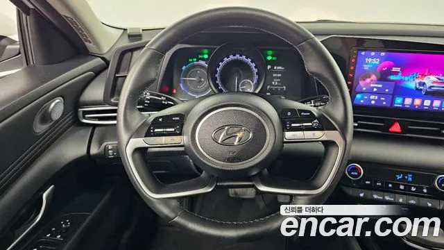 Hyundai Avante CN7 — Фото автомобиля 19