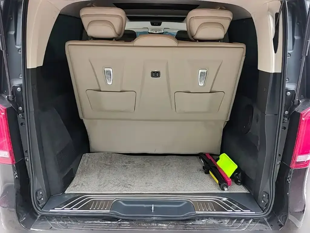 Mercedes-Benz Mercedes-Benz V-Class 2021 V 260 L Long Wheelbase Luxury Edition — Фото автомобиля 23