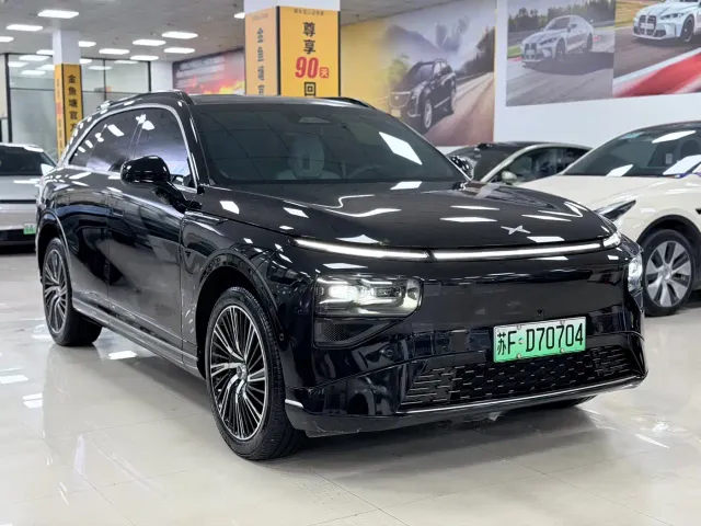 Xpeng G9 — Фото автомобиля 3