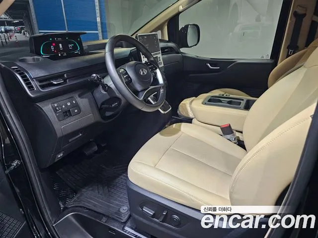 Hyundai Staria Staria — Фото автомобиля 8