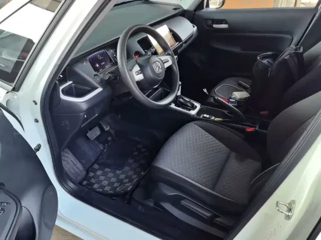Honda Fit — Фото автомобиля 14