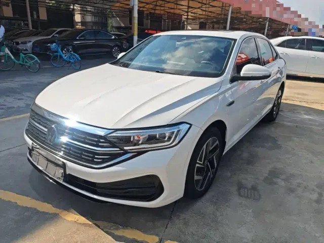 Фотография автомобиля — Volkswagen Sagitar