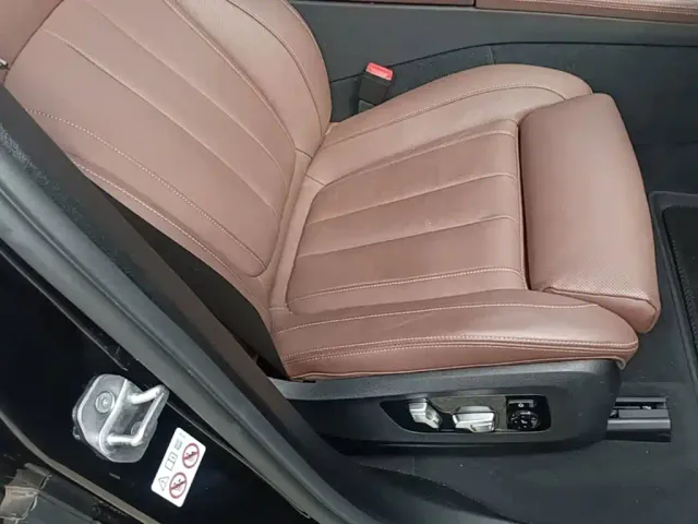 BMW X7 — Фото автомобиля 24