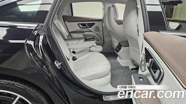 Mercedes-Benz EQS — Фото автомобиля 11