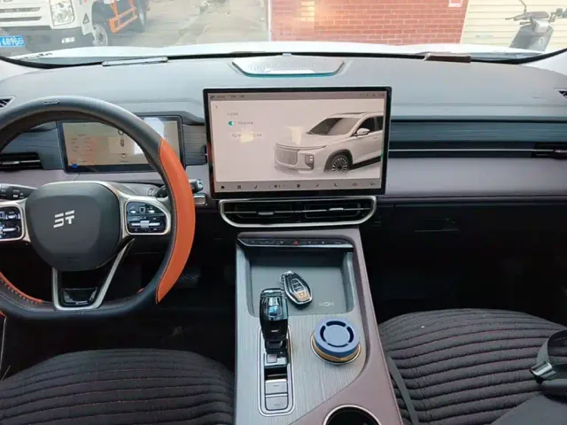 Jetour X90 Pro — Фото автомобиля 12
