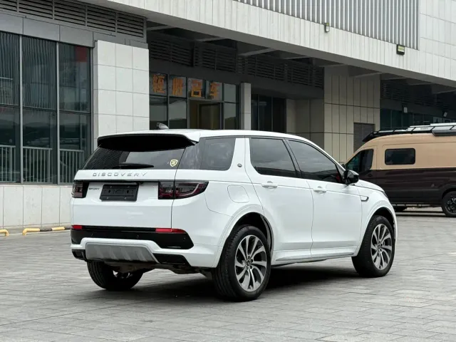 Land Rover Discovery Sport — Фото автомобиля 5
