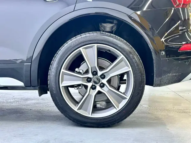 Audi Q5L — Фото автомобиля 15