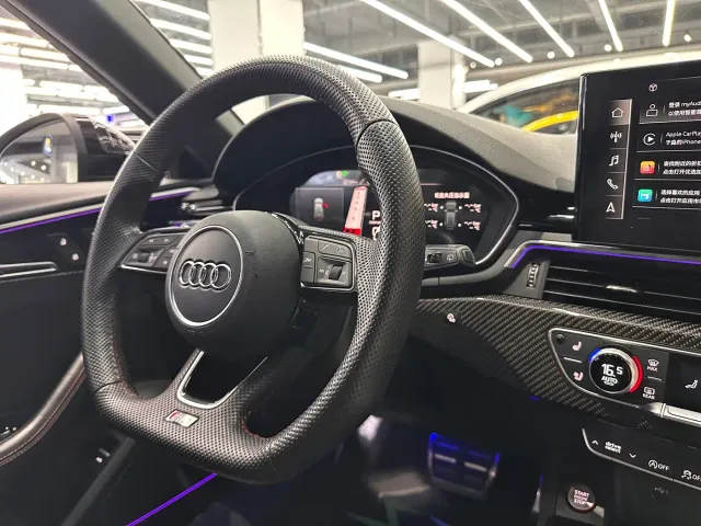 Audi RS 4 — Фото автомобиля 14