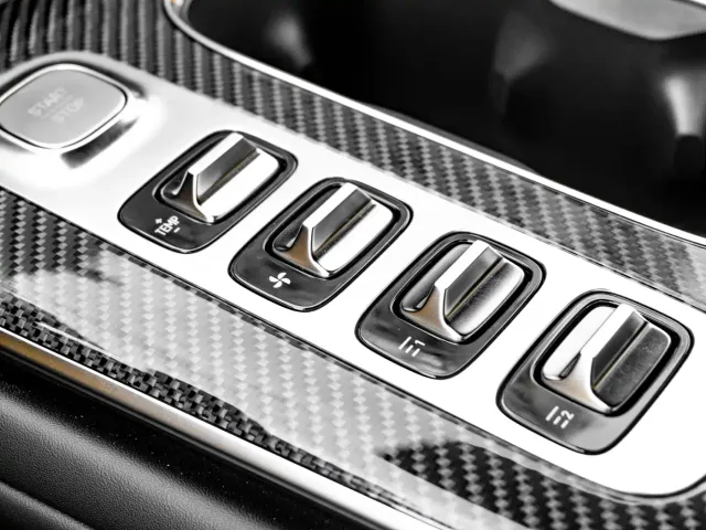 Xiaomi Auto Xiaomi SU7 Ultra 2025 Model Ultra — Фото автомобиля 17