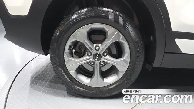 Kia Seltos — Фото автомобиля 5