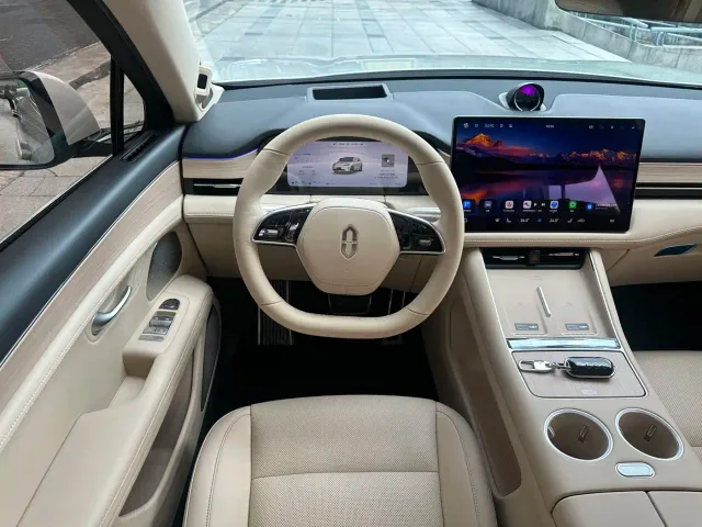 Aito M5 — Фото автомобиля 18