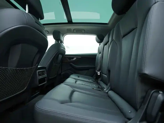 Audi Q7 — Фото автомобиля 21