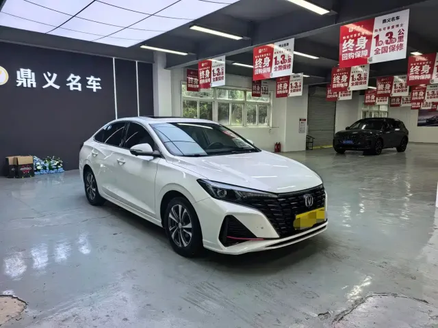 Changan Eado — Фото автомобиля 3