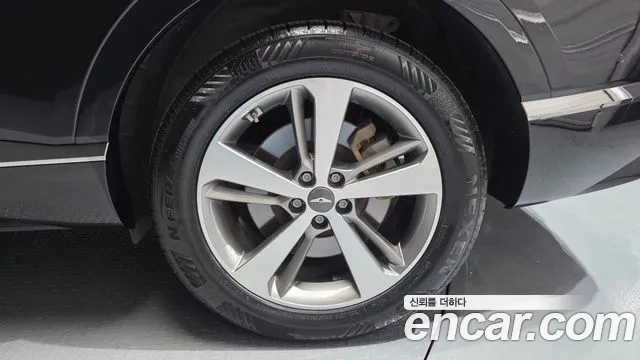 Genesis GV80 — Фото автомобиля 6