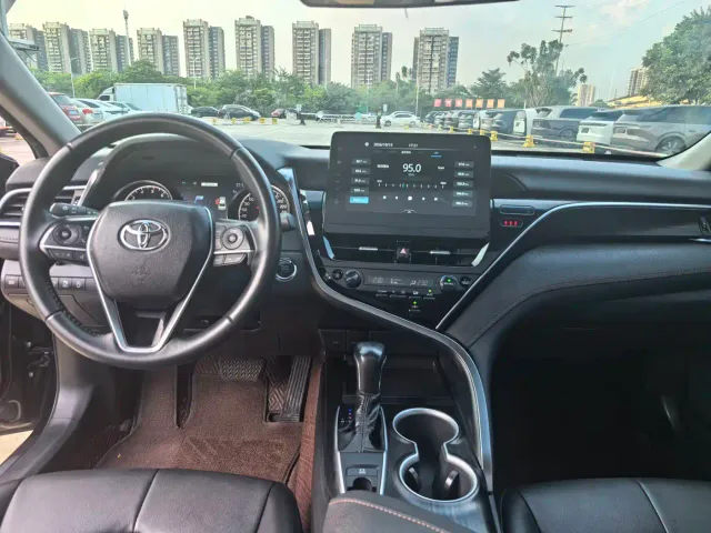 Toyota Camry — Фото автомобиля 8