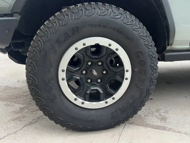 Ford Bronco — Фото автомобиля 4