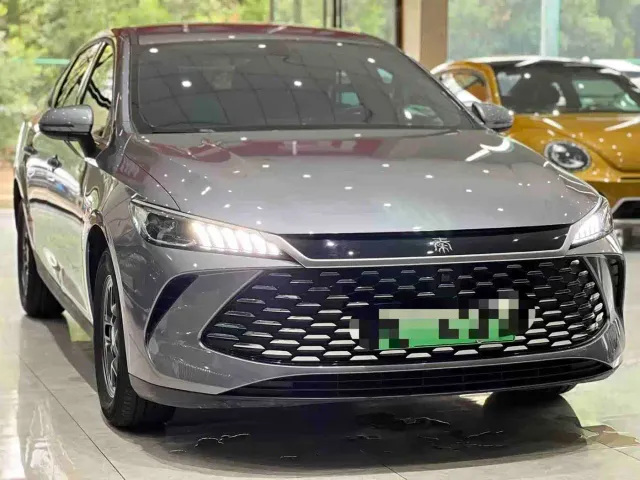 BYD Qin PLUS — Фото автомобиля 2