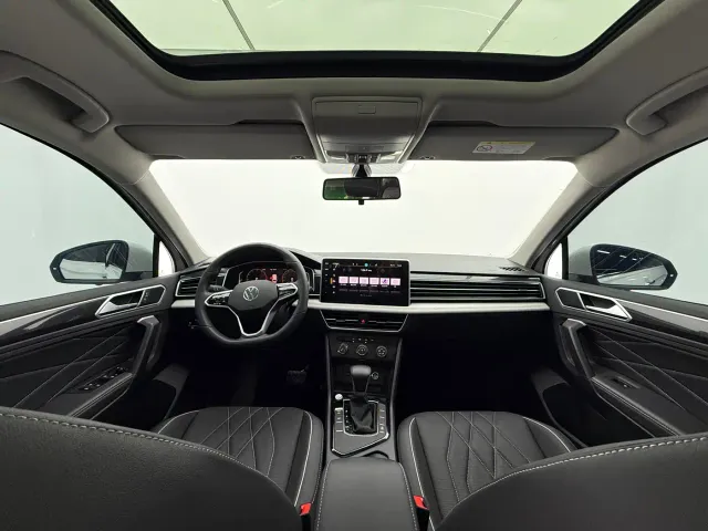 Volkswagen Tiguan L — Фото автомобиля 9