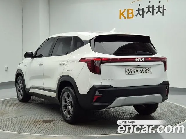 Kia Seltos — Фото автомобиля 2