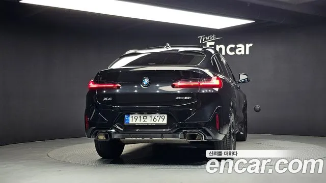 BMW X4 xDrive20i M Sport Pro — Фото автомобиля 4