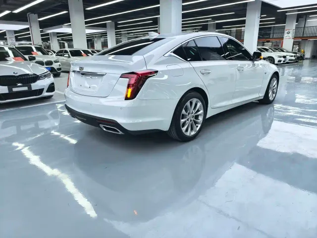 Cadillac CT5 — Фото автомобиля 15