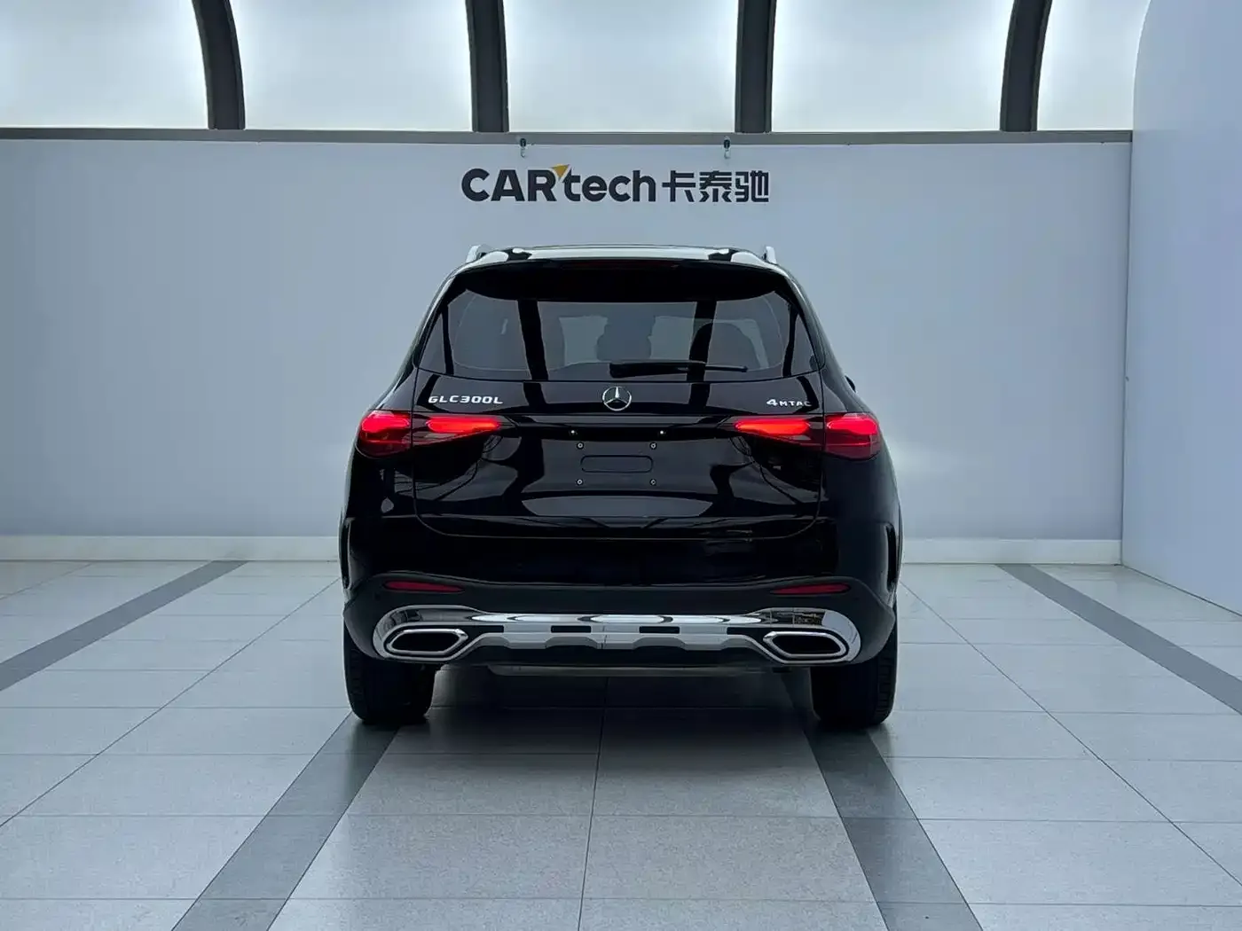 Mercedes-Benz Mercedes-Benz GLC 2023 GLC 300 L 4MATIC Sport 5-Seater — Фото автомобиля 3