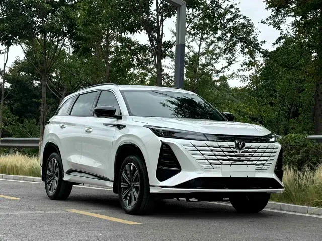 Changan CS75 Plus — Фото автомобиля 2