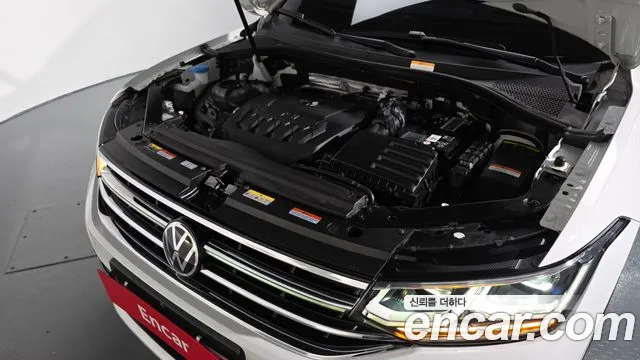 Volkswagen Tiguan — Фото автомобиля 6