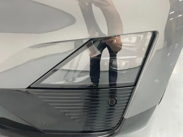 Lynk & Co Z20 — Фото автомобиля 15