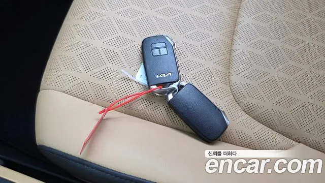 Kia Carnival Generation 4 — Фото автомобиля 18