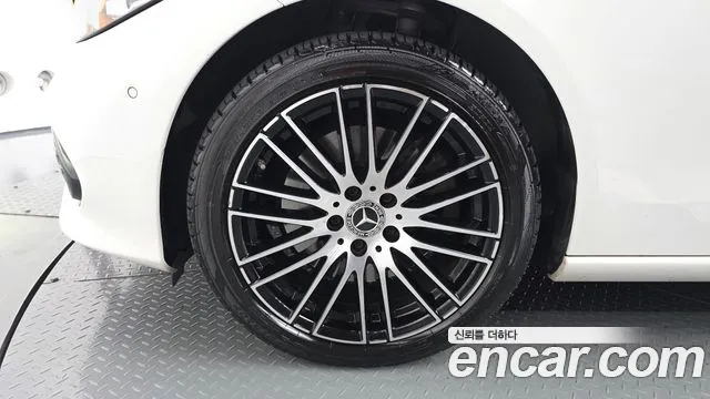 Mercedes-Benz C-Class — Фото автомобиля 5