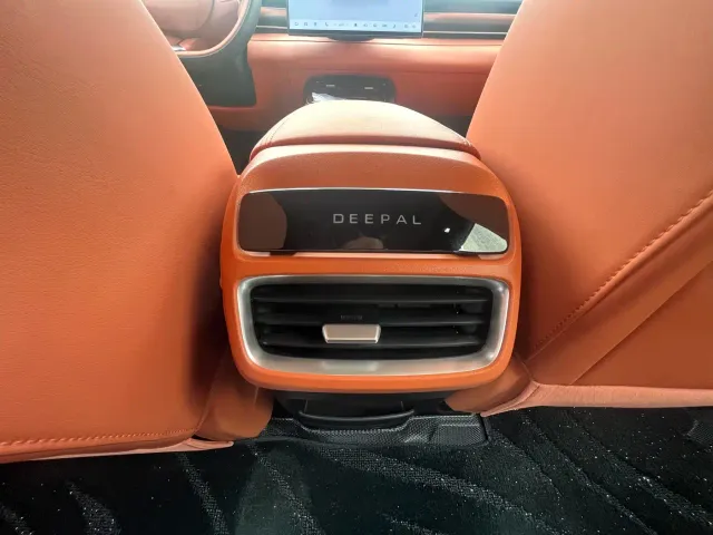 Deepal S05 — Фото автомобиля 13