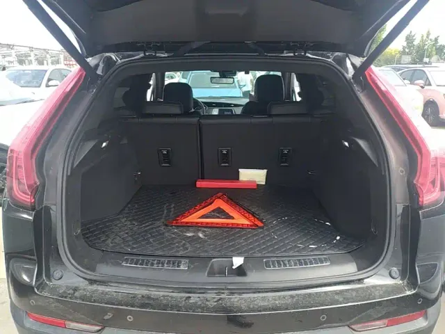 Cadillac XT4 — Фото автомобиля 18