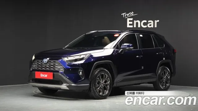 Фотография автомобиля — Toyota RAV4 5th Gen
