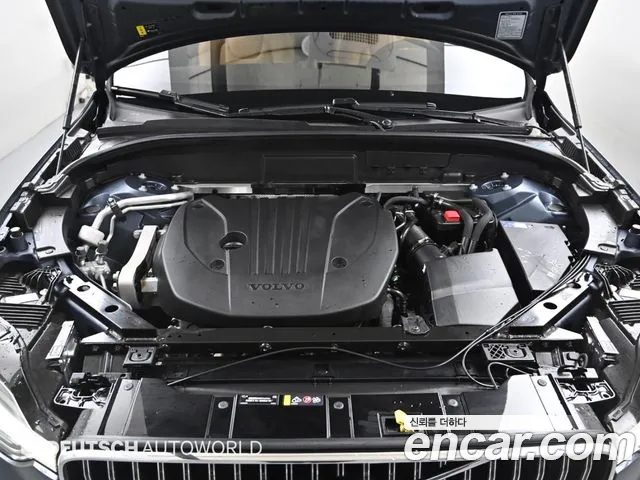 Вольво XC60 — Фото автомобиля 6
