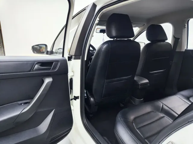 Skoda Rapid — Фото автомобиля 6