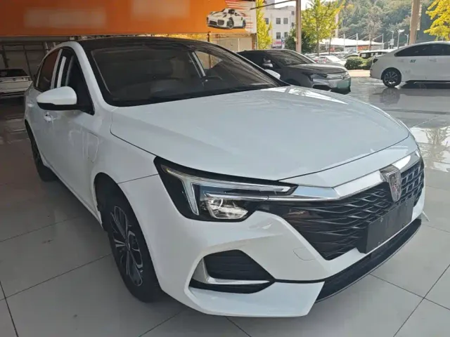 Roewe i6 MAX EV — Фото автомобиля 21