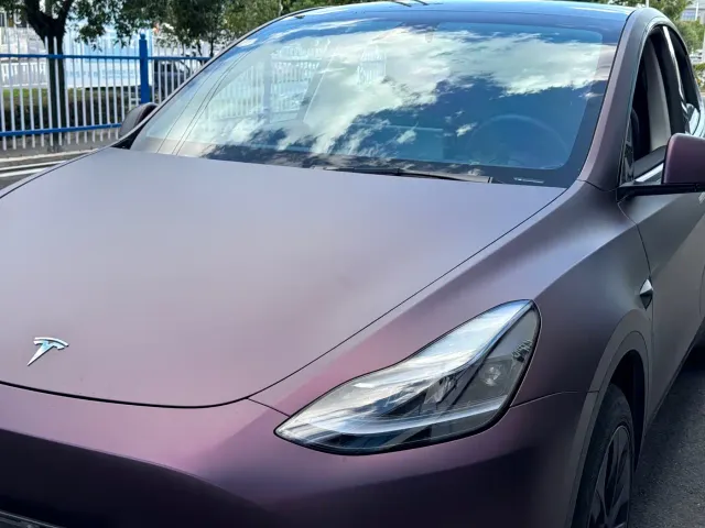 Tesla Model Y — Фото автомобиля 17