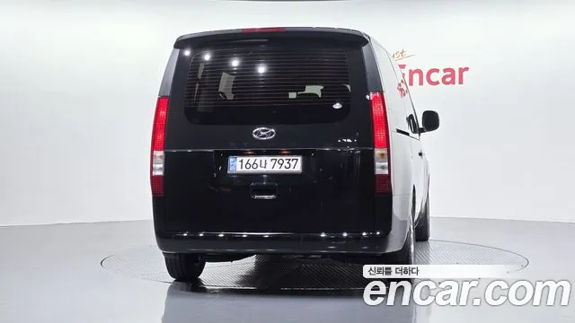 Hyundai Staria — Фото автомобиля 4