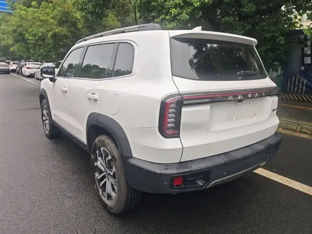 Haval Big Dog — Фото автомобиля 4