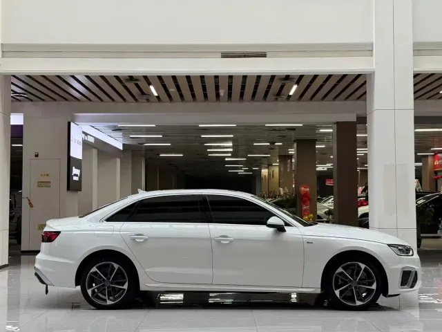 Audi A4L — Фото автомобиля 4