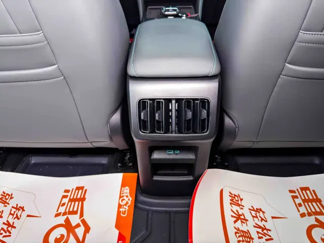 BYD Song L DM-i — Фото автомобиля 18