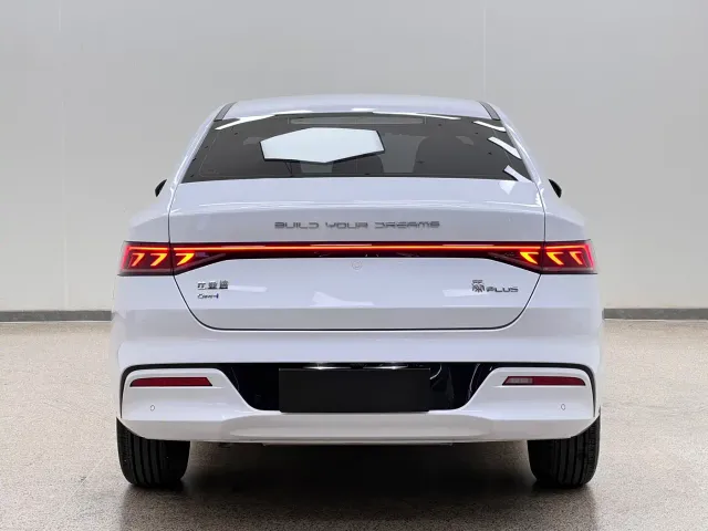 BYD Qin PLUS — Фото автомобиля 6