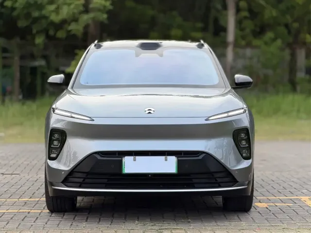 Nio ES8 — Фото автомобиля 2